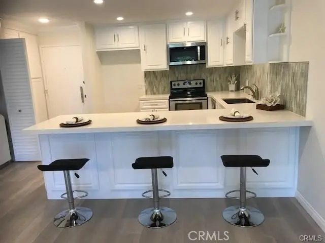 100 Scholz Plaza Ph1, Newport Beach, CA 92663 - #3