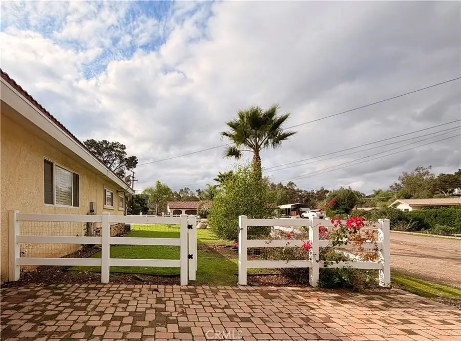 12234 Boulder View Dr, Poway, CA 92064 - Image #2