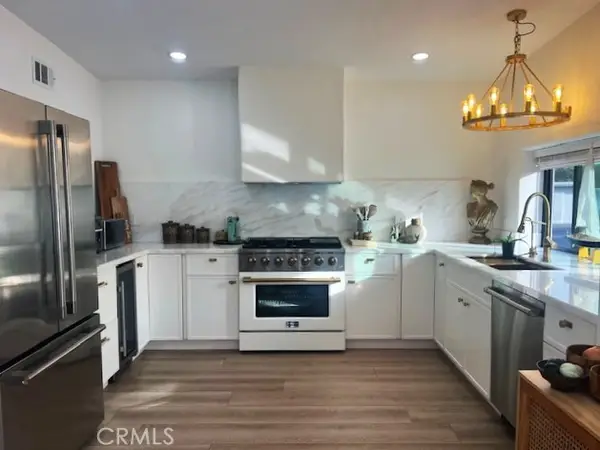 100 Yorktown, Newport Beach, CA 92660