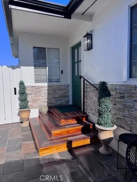 100 Yorktown, Newport Beach, CA 92660 - Image #3