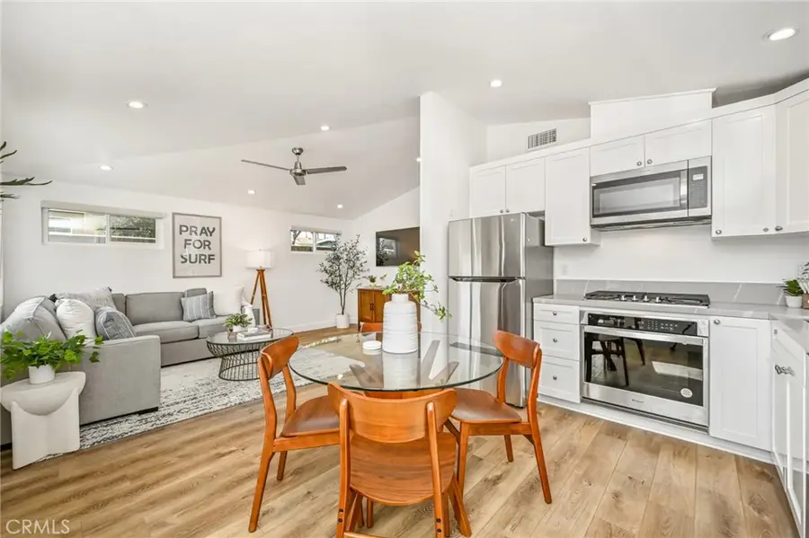 205 42nd Street, Newport Beach, CA 92663 - Image #2