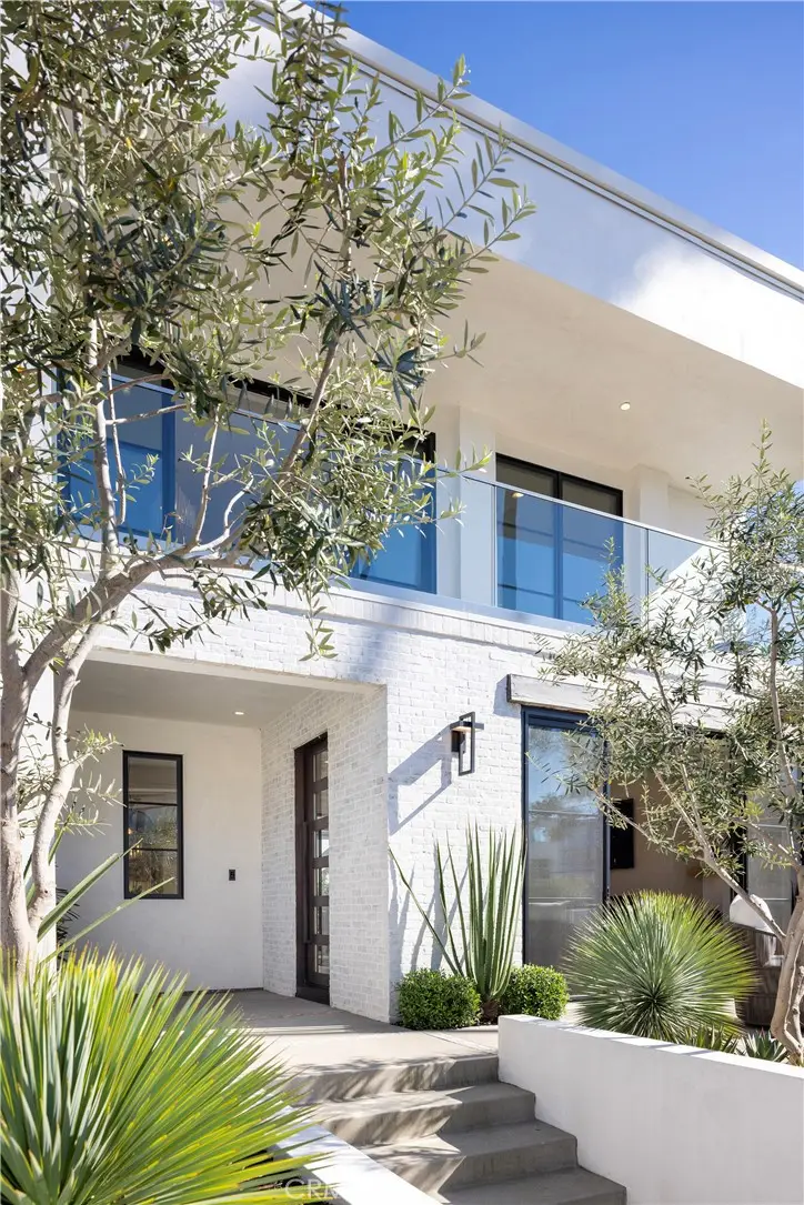 304 Goldenrod Avenue, Corona Del Mar, CA 92625 - #2