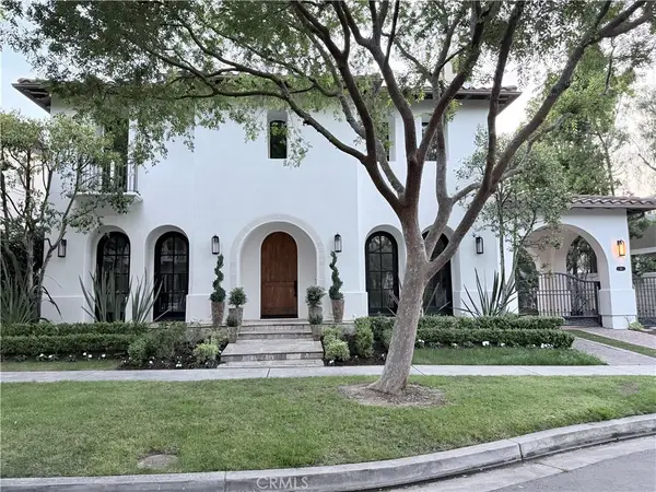 15 Seabluff, Newport Beach, CA 92660