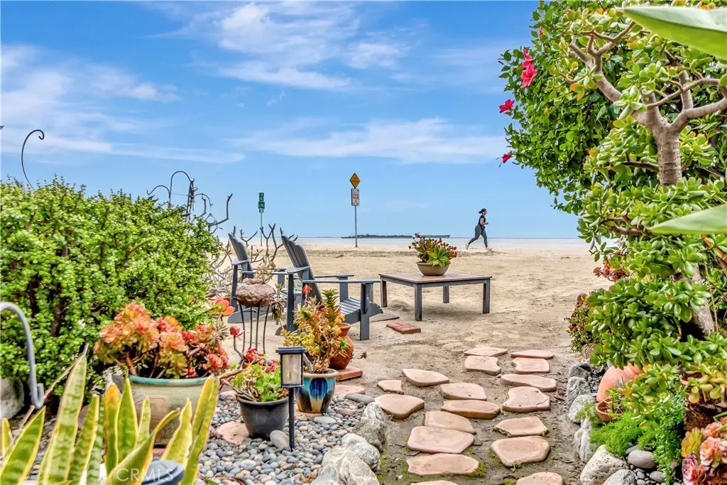 1200 E Ocean #12, Long Beach, CA 90802 - #1