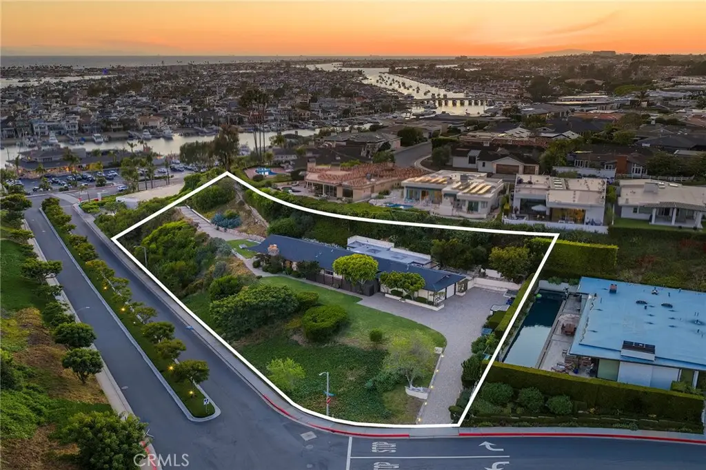 525 El Paseo Drive, Corona Del Mar, CA 92625 - #1