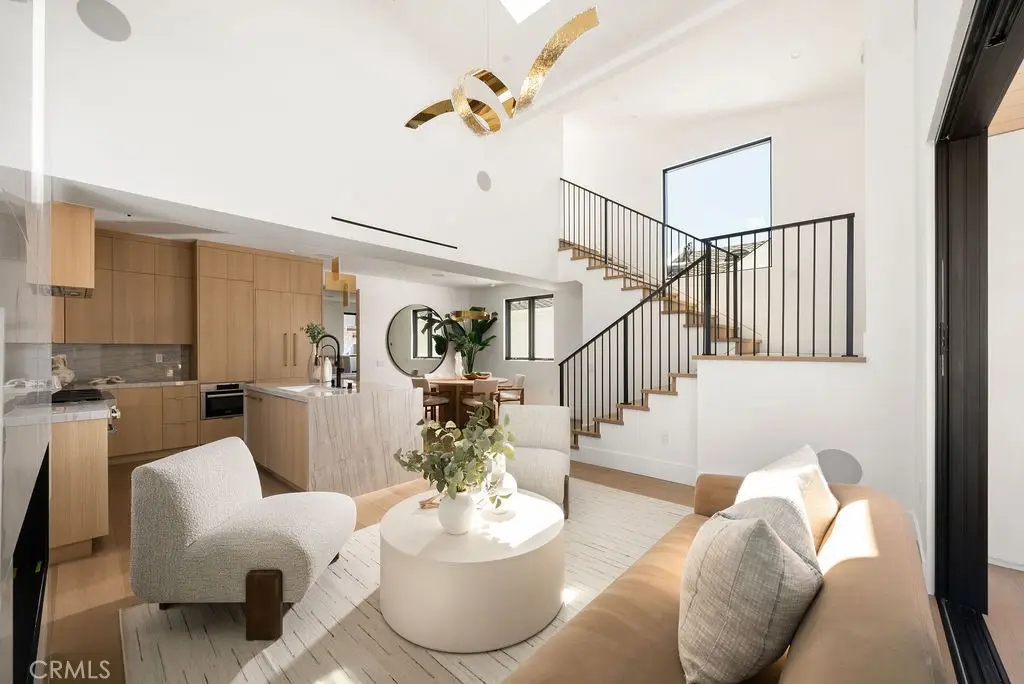 518 Poinsettia Avenue #B, Corona Del Mar, CA 92625 - #1