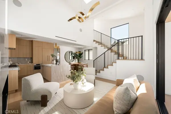 518 Poinsettia Avenue #B, Corona Del Mar, CA 92625