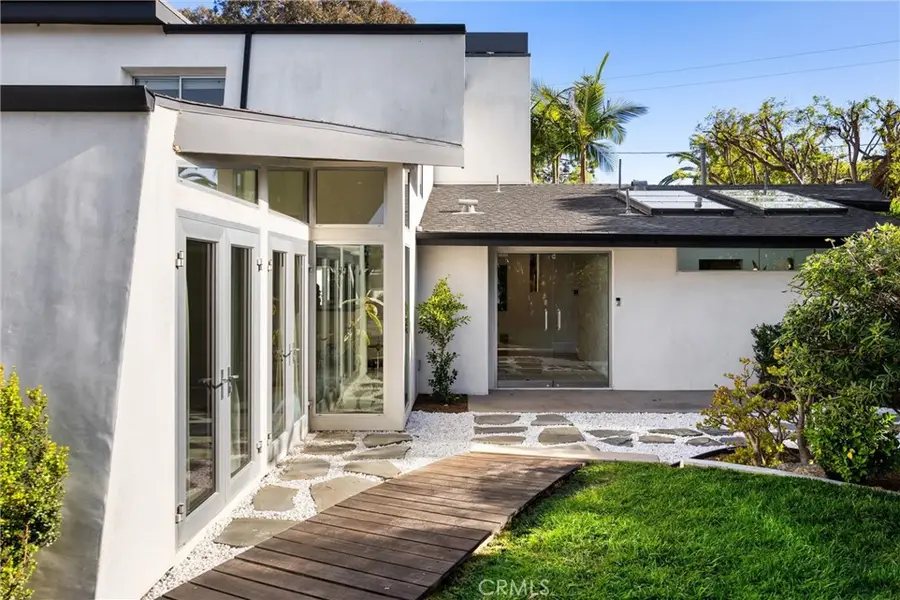 341 Vista Baya, Costa Mesa, CA 92627 - #2
