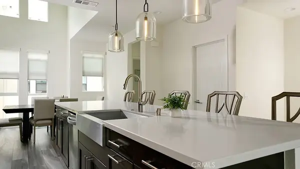 1648 Topanga, Costa Mesa, CA 92627