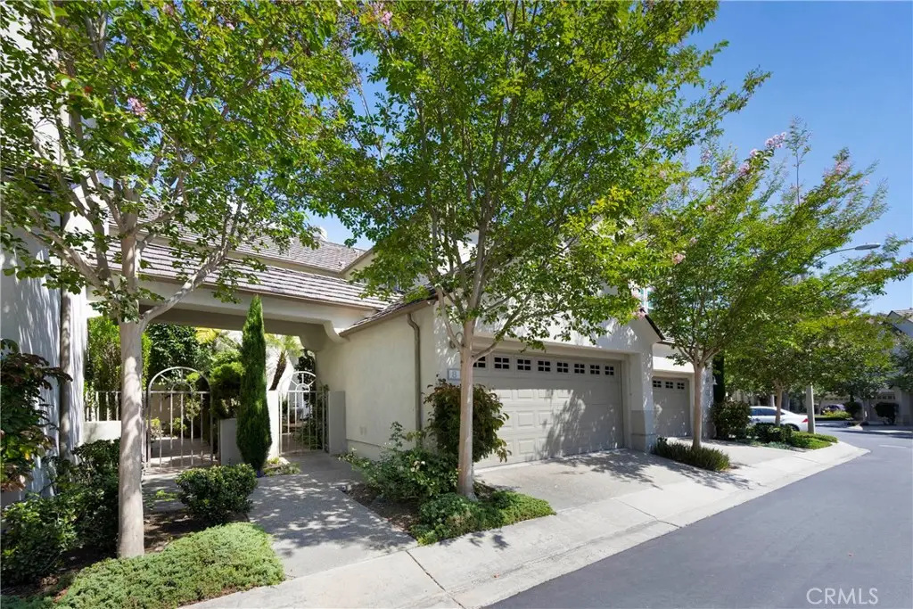 8 Longbourn Aisle, Irvine, CA 92603 - #1