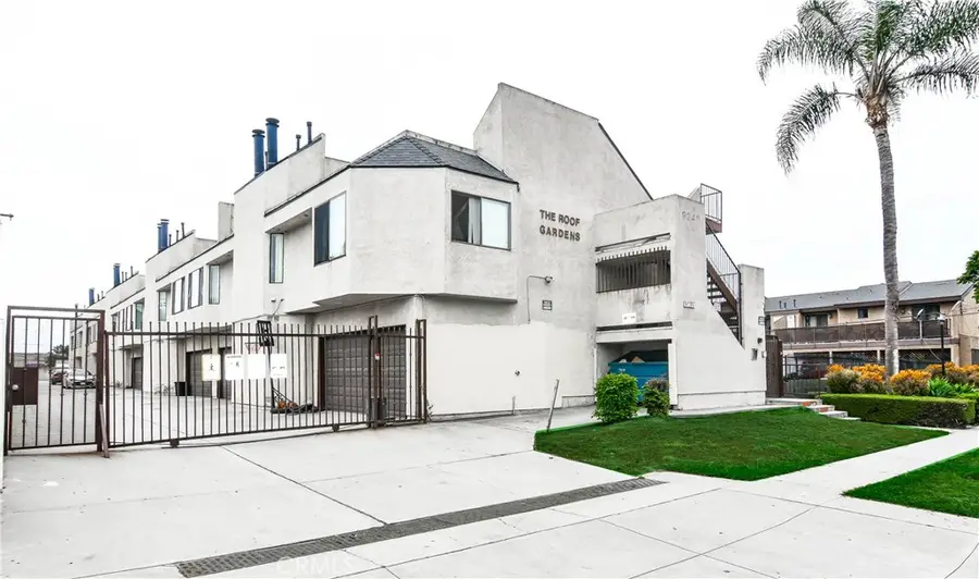 9248 Palm St, Bellflower, CA 90706 - #2