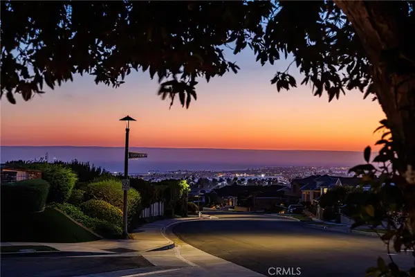 3500 Surfview Lane, Corona Del Mar, CA 92625