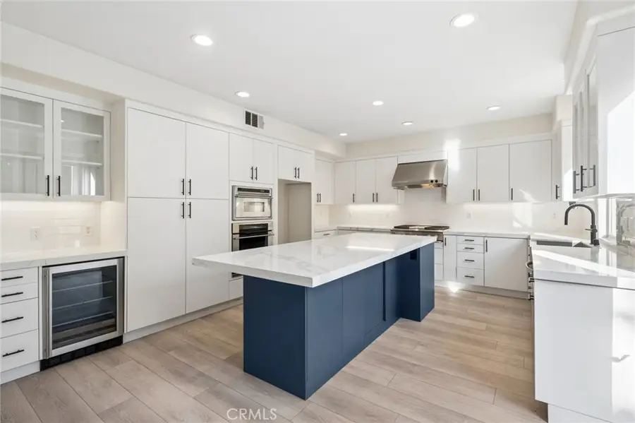 62 Logan, Irvine, CA 92620 - #2