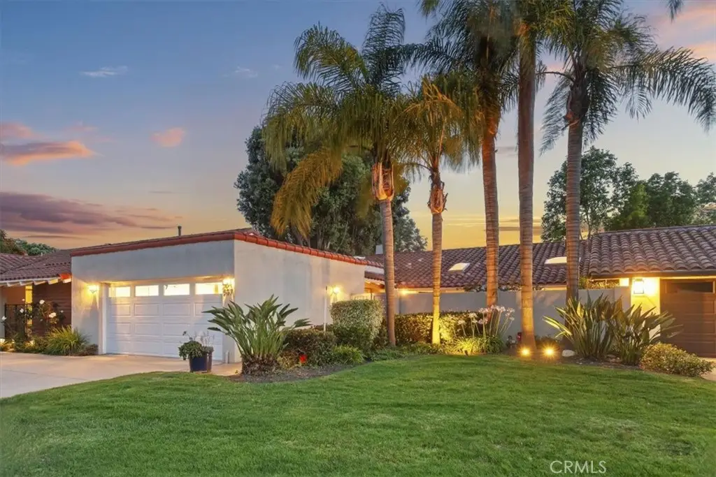 537 Vista Grande, Newport Beach, CA 92660 - #1
