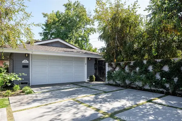 2043 N Capella Court, Costa Mesa, CA 92626