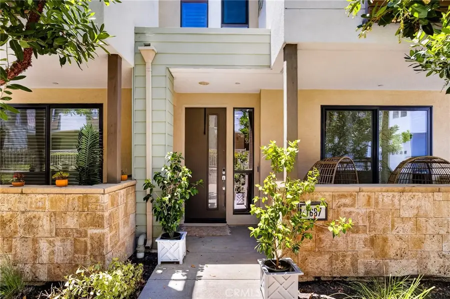 1687 Grand View, Costa Mesa, CA 92627 - #2