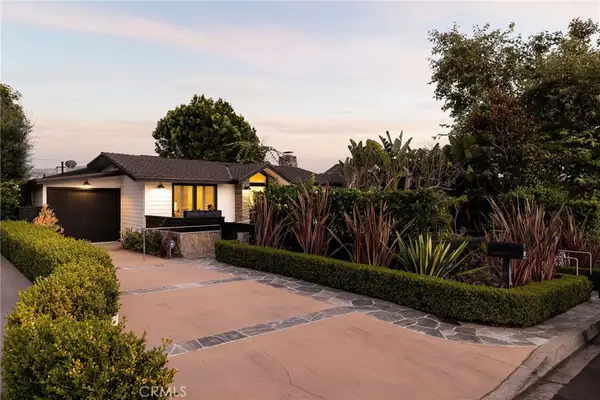 461 Linden Street, Laguna Beach, CA 92651