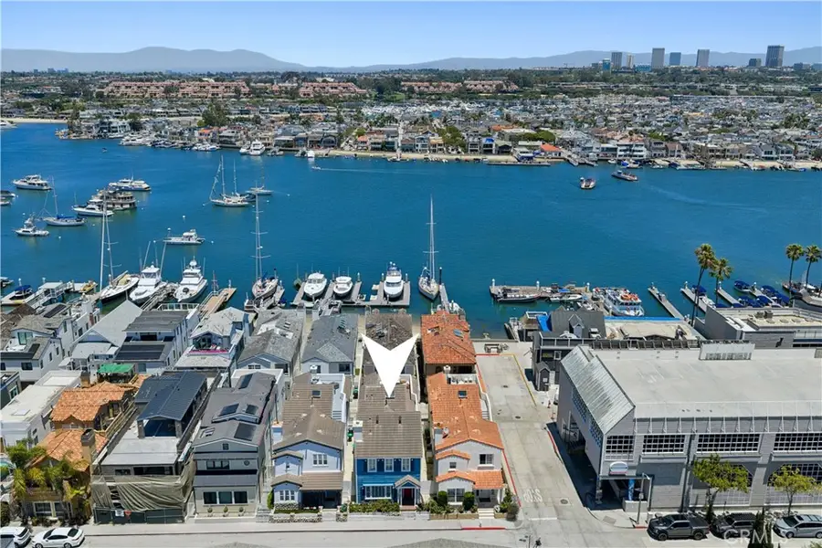 428 E Bay Avenue, Newport Beach, CA 92661 - #2