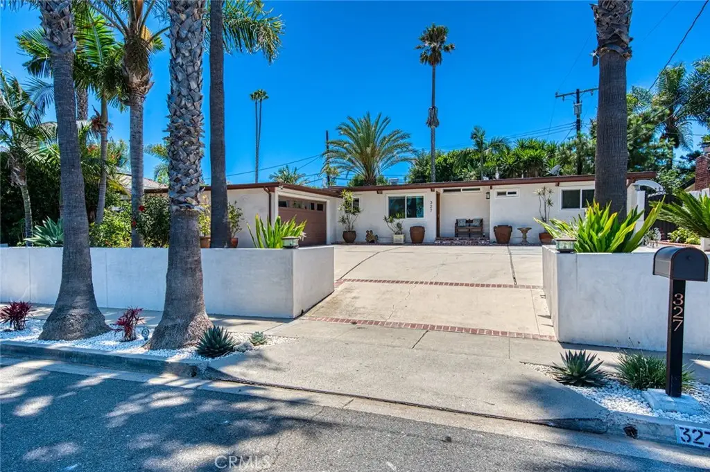 327 Santa Isabel, Newport Beach, CA 92660 - #1