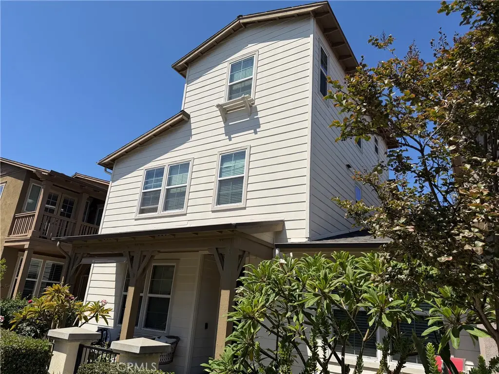 221 Landmark, Tustin, CA 92782 - #1