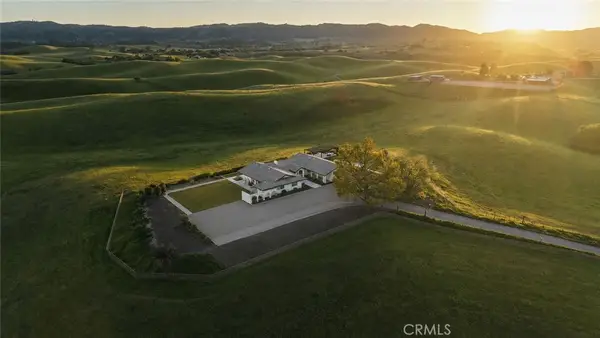 35 Wellsona Road, Paso Robles, CA 93446