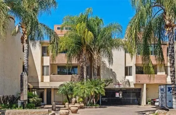5325 Newcastle #108, Encino, CA 91316