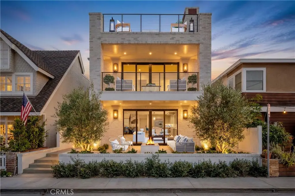 225 Diamond, Newport Beach, CA 92662 - #1