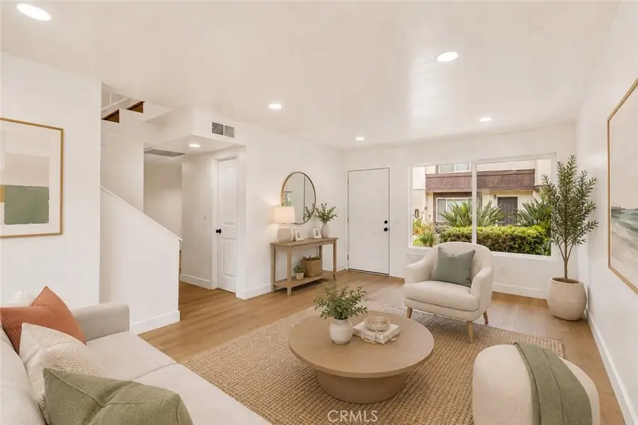 1097 Santo Antonio #14, Colton, CA 92324 - #3