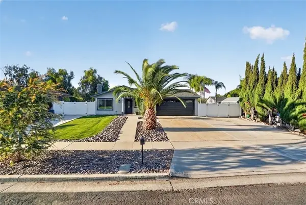 843 W Francis, Corona, CA 92882