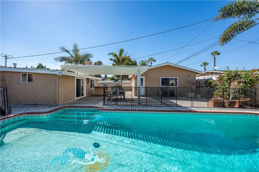 610 W Bay Street, Costa Mesa, CA 92627 - #2