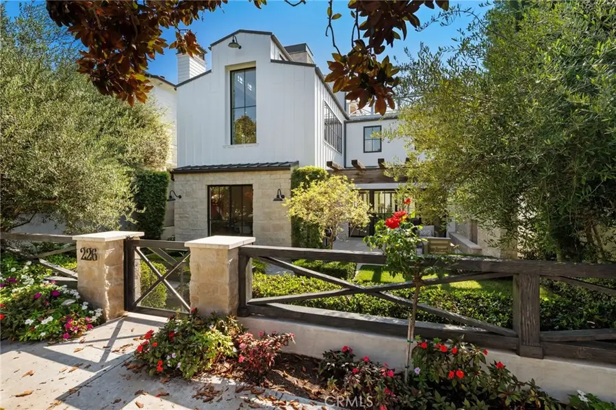226 Poinsettia Avenue, Corona Del Mar, CA 92625 - #3