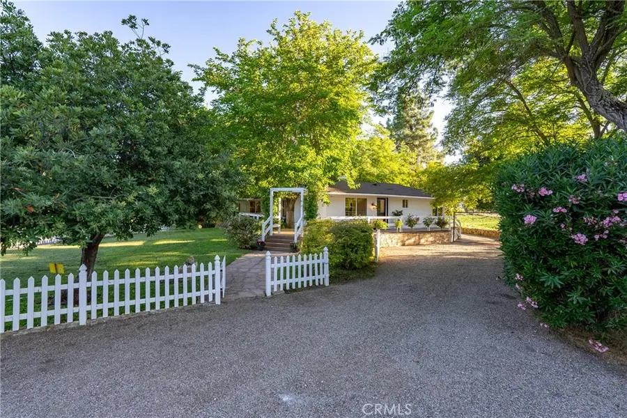 9480 Chimney Rock Road, Paso Robles, CA 93446 - Image #2