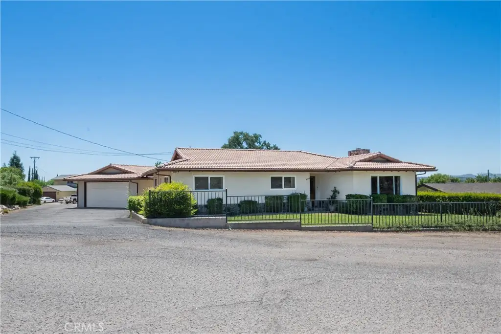 726 N Trigo Ln, Paso Robles, CA 93446 - Image #1