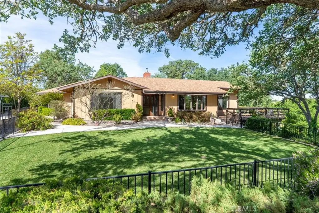 5685 Mustard Creek, Paso Robles, CA 93446 - #1