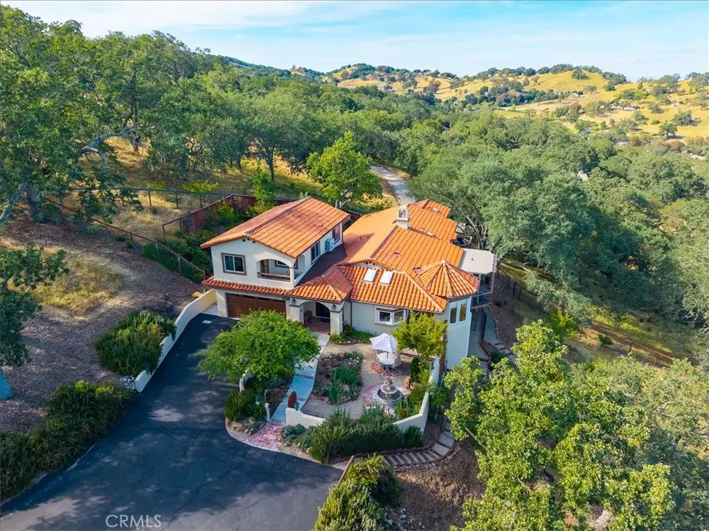 10662 Santa Ana Road, Atascadero, CA 93422 - #1