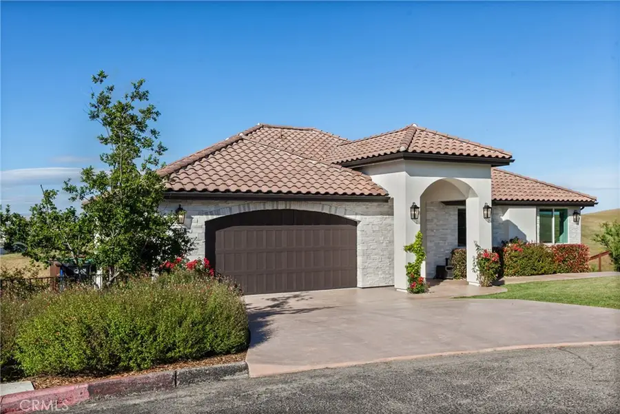 1232 Kapareil, Paso Robles, CA 93446 - #3