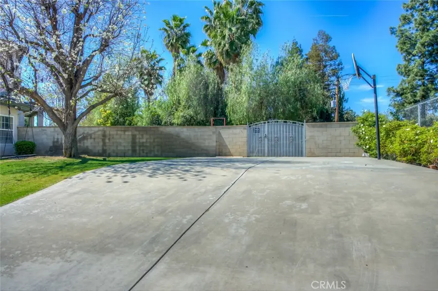 6301 Canyon View Court, Bakersfield, CA 93306 - #2