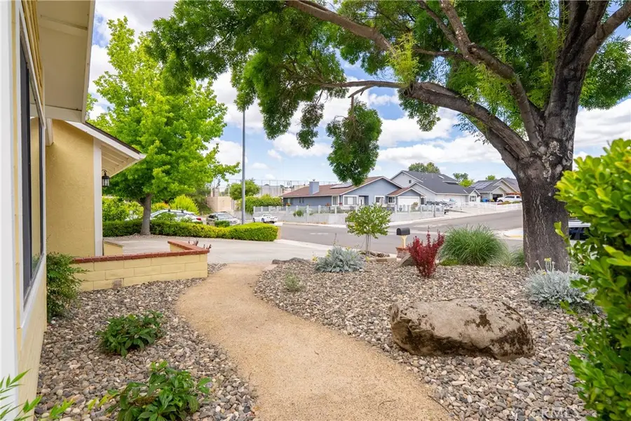 305 Rosemary, Paso Robles, CA 93446 - #2