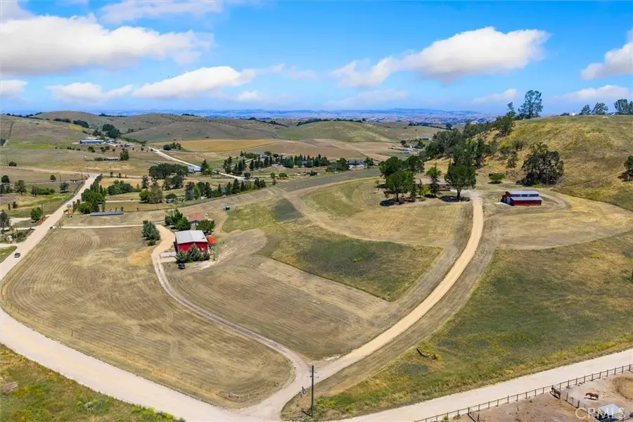6998 Kingsbury Road, Templeton, CA 93465 - #2