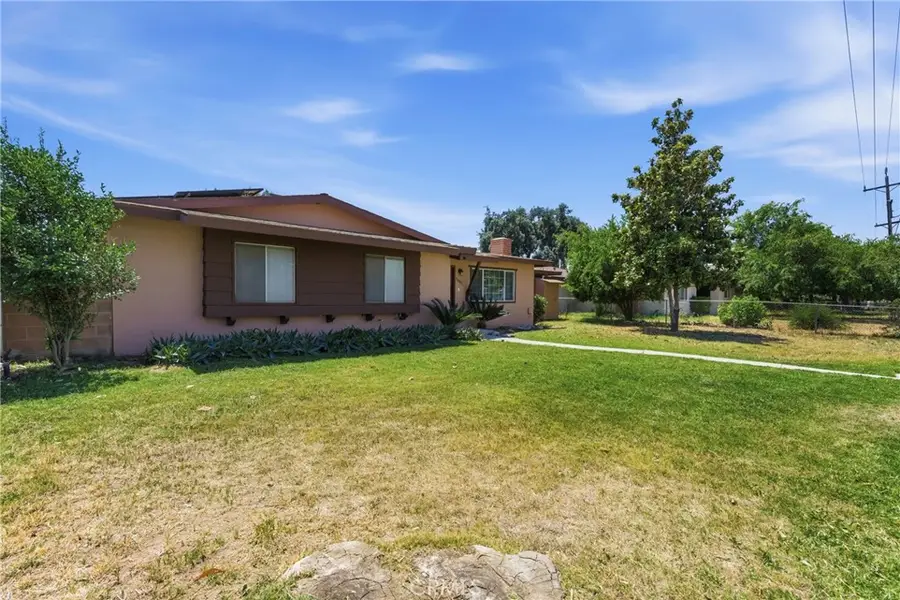 1001 White Lane, Bakersfield, CA 93307 - #3