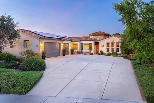 961 Vista Cerro Dr, Paso Robles, CA 93446