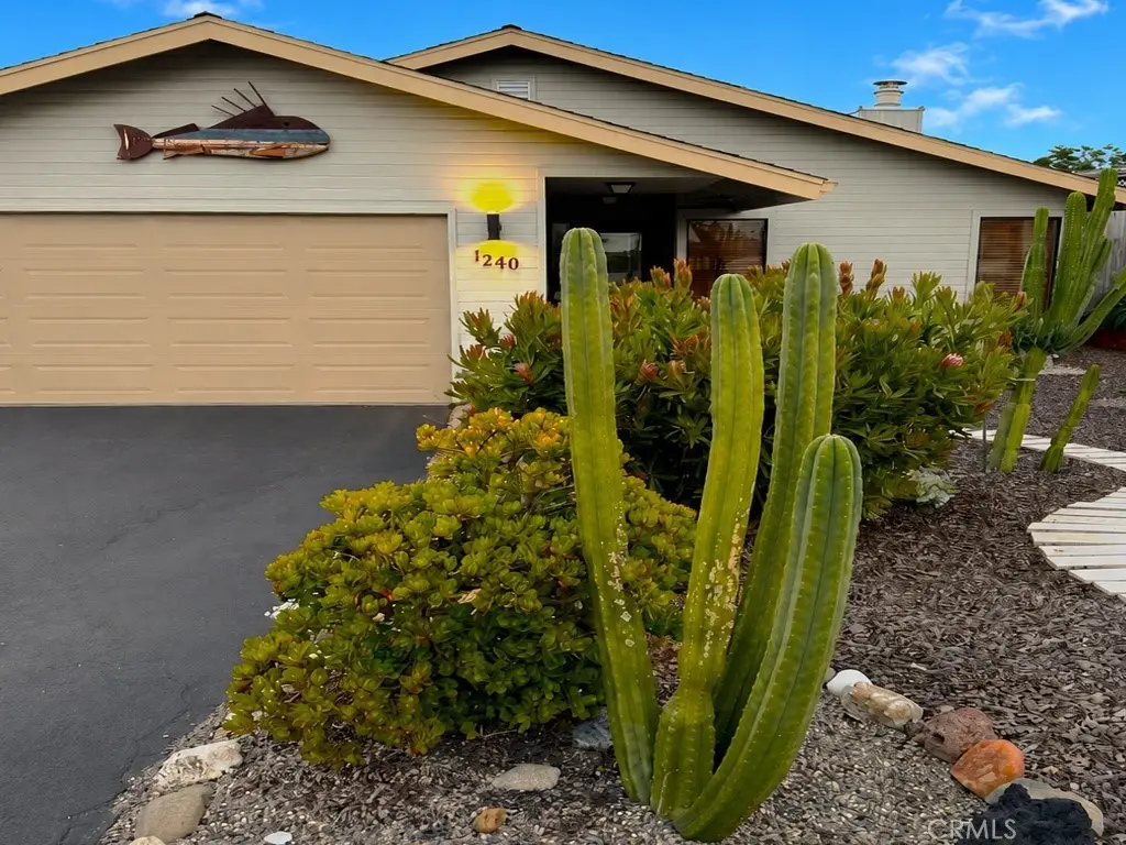 1240 16th, Los Osos, CA 93402 - #1