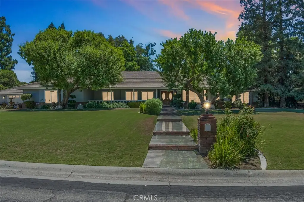 4215 Flintridge Drive, Bakersfield, CA 93306 - #1