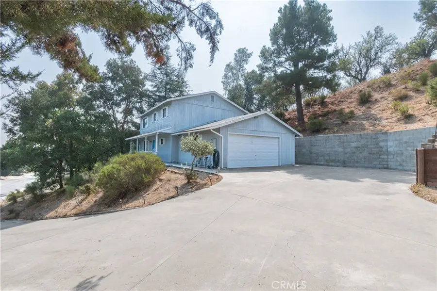 32 Fresno Street, Paso Robles, CA 93446 - #2
