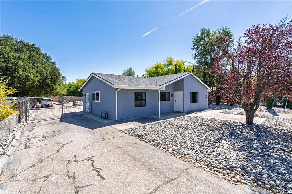 8882 Palomar, Atascadero, CA 93422 - #1