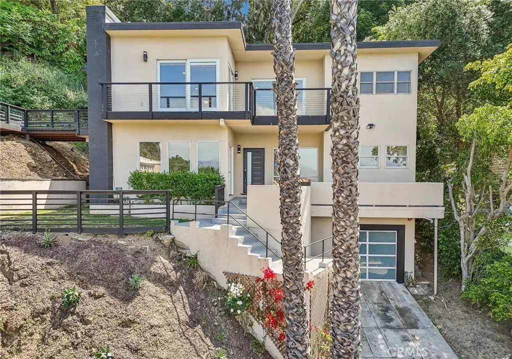 3600 Multiview Drive, Los Angeles, CA 90068 - Image #1
