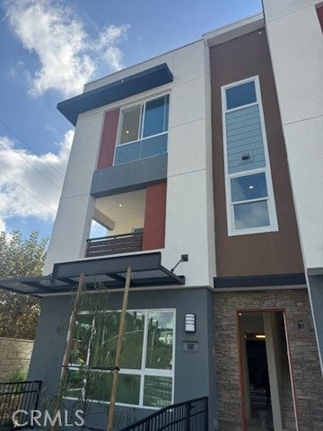 1818 E. 1st Street E 550, Santa Ana, CA 92701 BHGRE