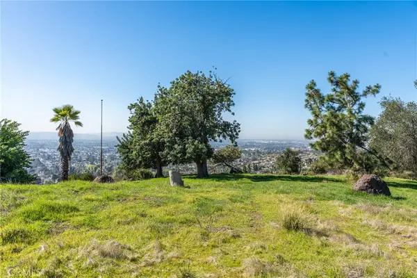 1018 N Glendora Avenue, Glendora, CA 91741