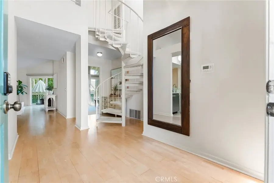 7402 Yellowtail Drive #204, Huntington Beach, CA 92648 - Image #3