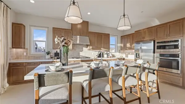 186 Proctor, Irvine, CA 92618